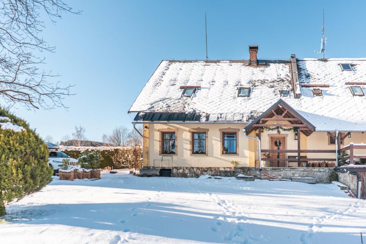 Apartmany Rubinovi Horejsi Vrchlabi Buitenkant foto